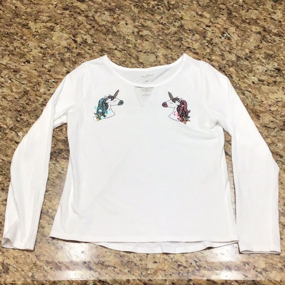 Girls Long Sleeve Graphic-T. $8